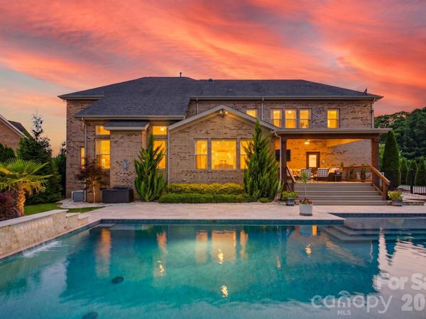3083 Twin Lakes Drive, Weddington, NC 28104