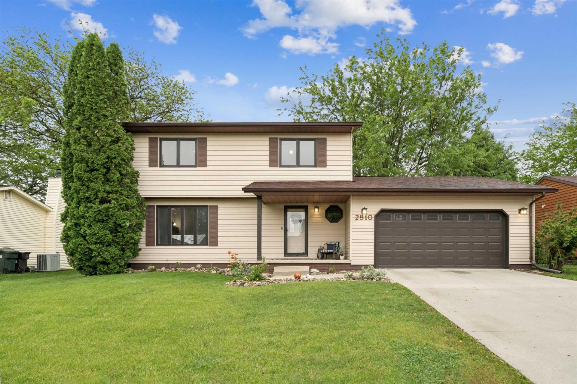 2810 Ryan Drive, Cedar Falls, IA 50613 Main Photo
