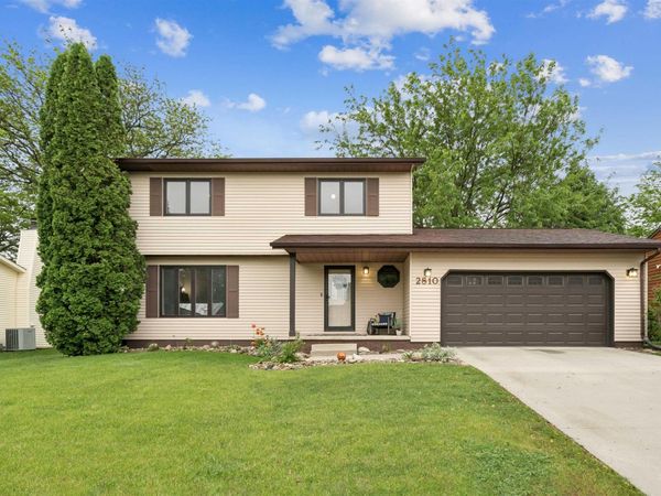 2810 Ryan Drive, Cedar Falls, IA 50613