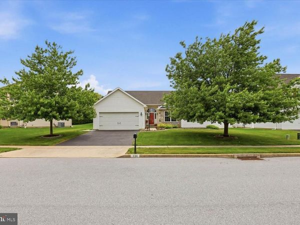 336 FENCEPOST LN, PALMYRA, PA 17078