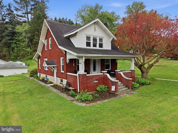 2476 SEVEN VALLEYS ROAD, SEVEN VALLEYS, PA 17360