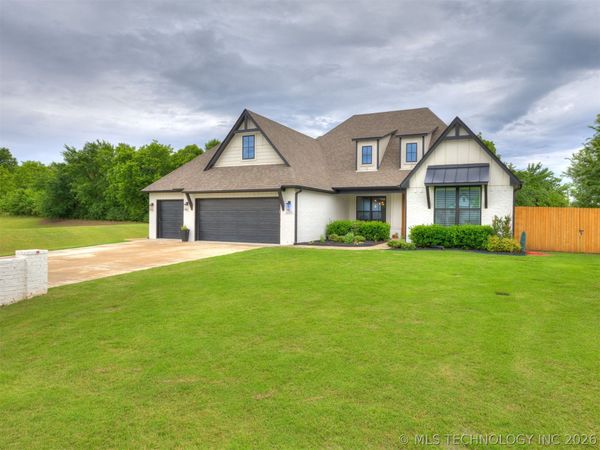 3220 W 118th Street S, Jenks, OK 74037