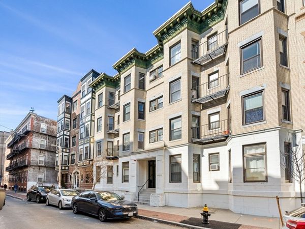 65 Burbank, Unit 25, Boston, MA 02115