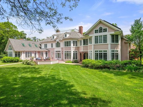 5 Hamlins Crossing, Dover, MA 02030