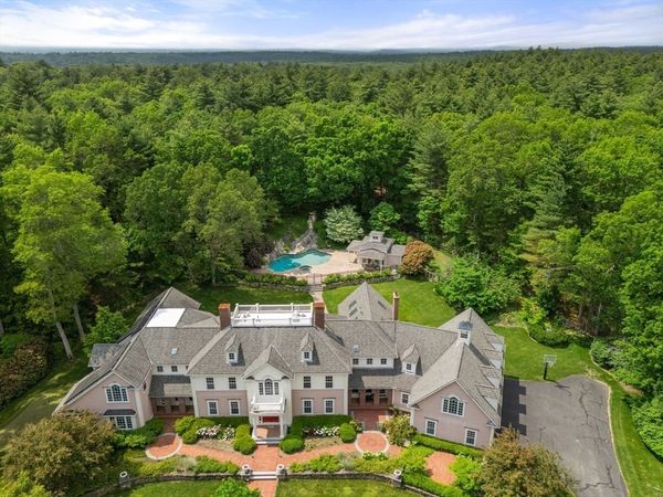 5 Hamlins Crossing, Dover, MA 02030