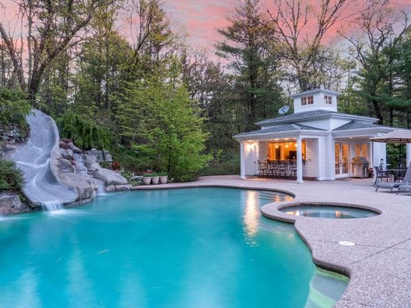 5 Hamlins Crossing, Dover, MA 02030