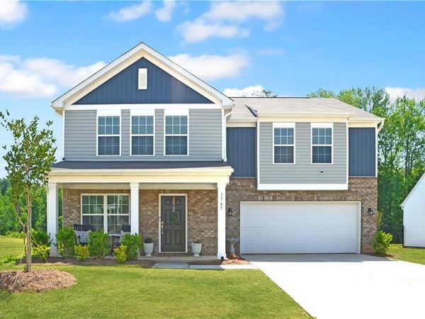 1767 Mallard Drive, Kernersville, NC 27284