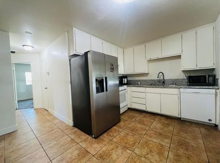 513 Algen Ct, Modesto, CA 95358 Photo