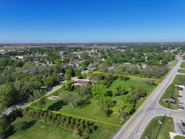 406 2nd Street NE, Dodge Center, MN 55927