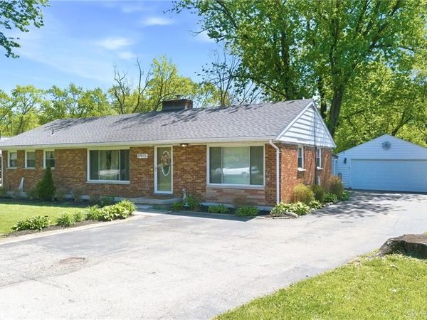 3915 Knollwood Drive, Beavercreek, OH 45432