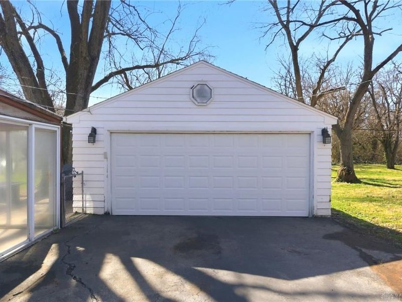 3915 Knollwood Drive, Beavercreek, OH 45432 Photo 30