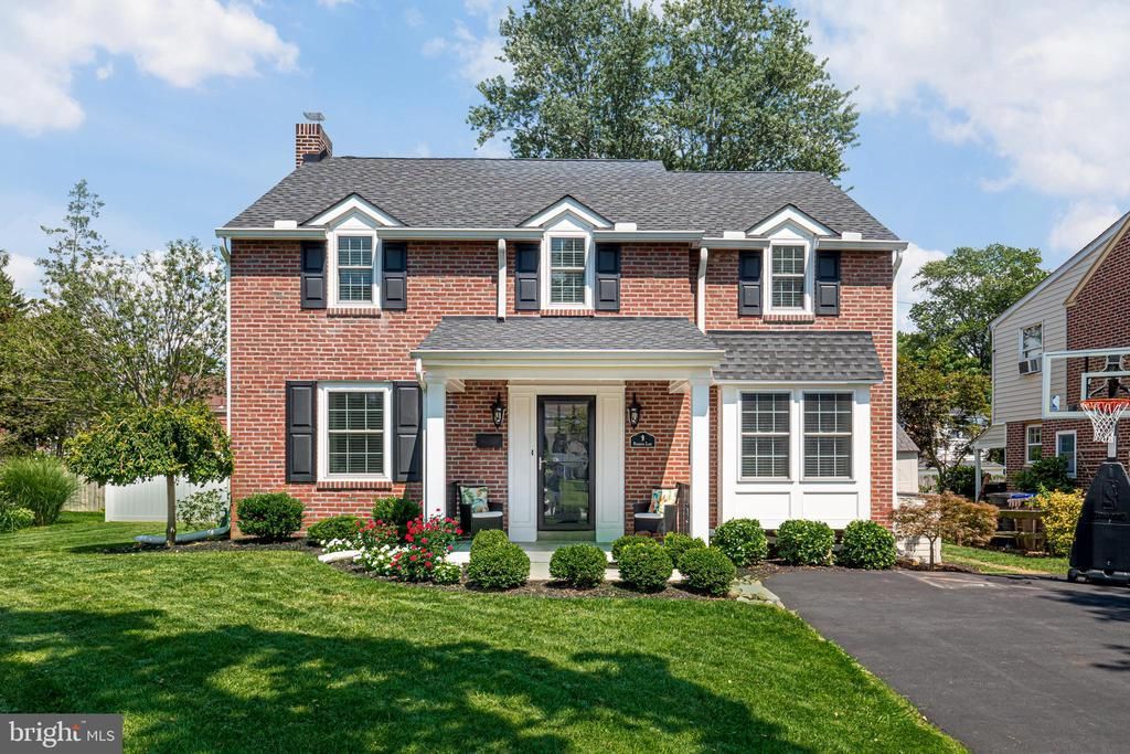 9 PICKWICK LANE, NEWTOWN SQUARE, PA 19073