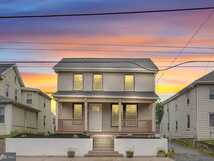 335 N Market Street, Elizabethtown, PA 17022 Main Photo