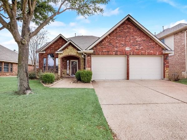 2569 Pinnacle Point Drive, Grand Prairie, TX 75054