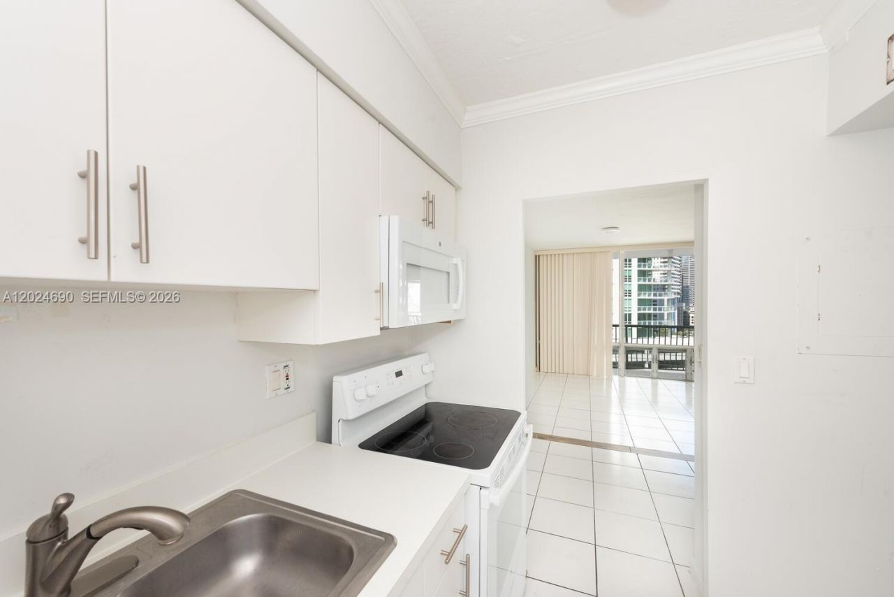1408 Brickell Bay Dr , Unit 1116, Miami, FL 33131 Photo