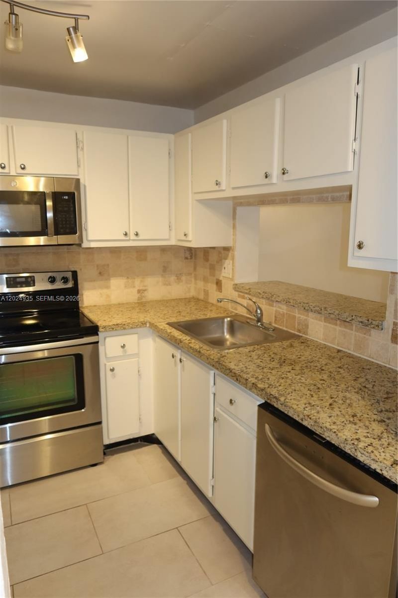 10835 SW 112th Ave, Unit 113, Miami, FL 33176 Photo