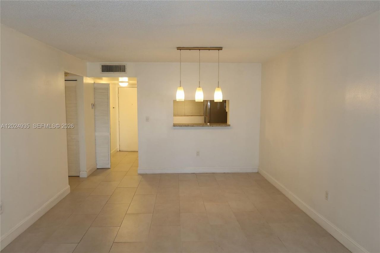 10835 SW 112th Ave, Unit 113, Miami, FL 33176 Photo