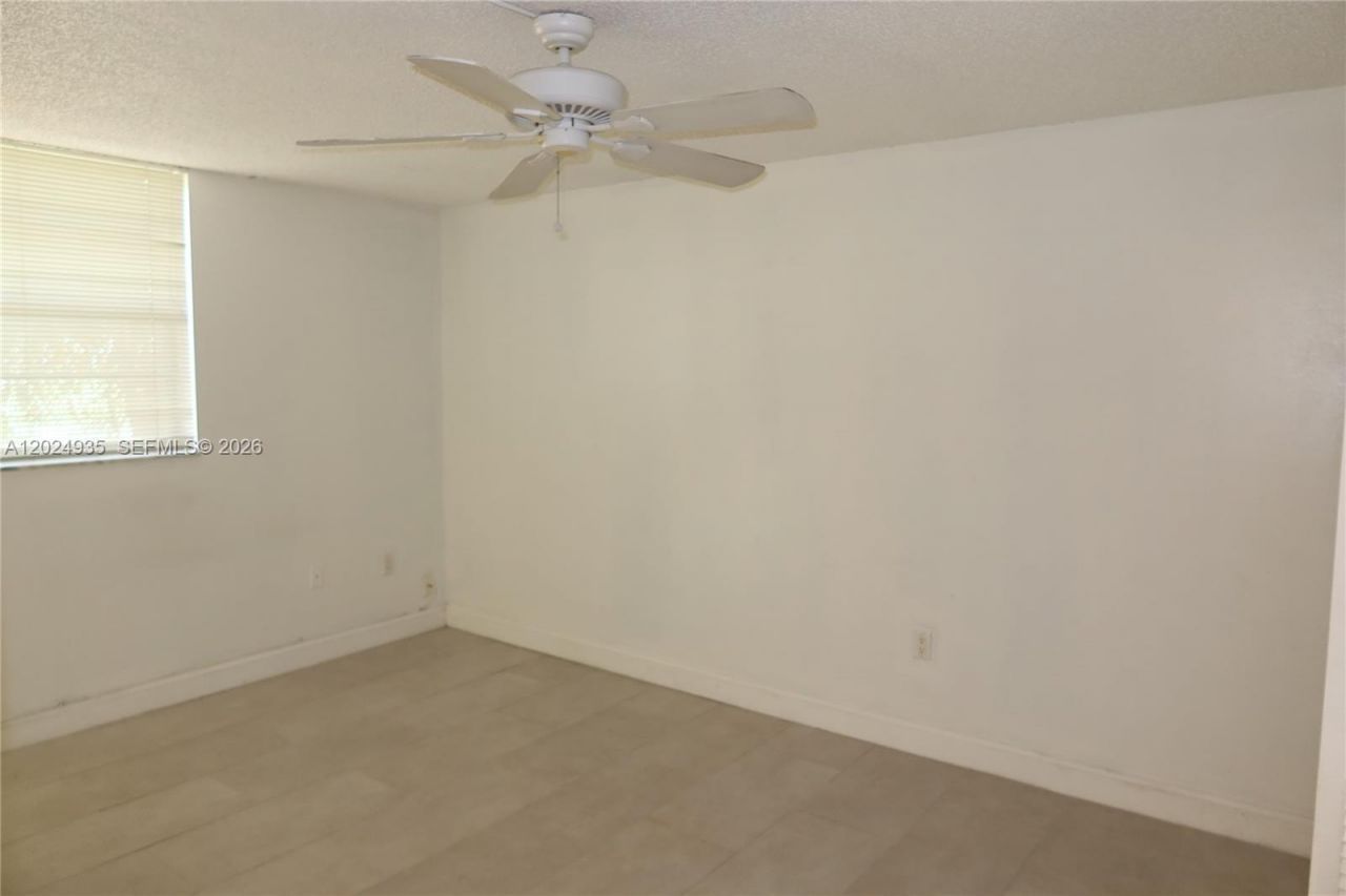 10835 SW 112th Ave , Unit 113, Miami, FL 33176 Photo