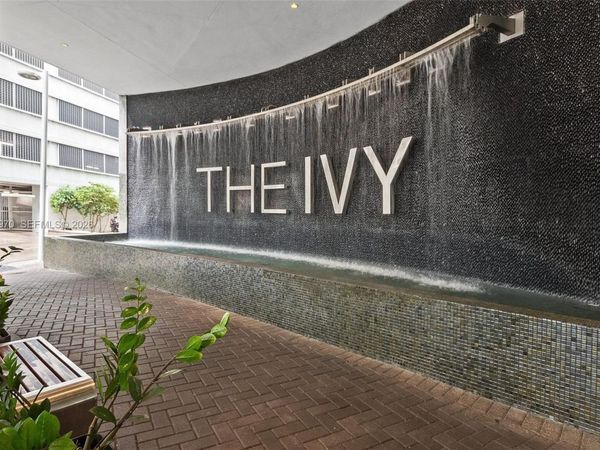 90 SW 3rd St , Unit 3810, Miami, FL 33130