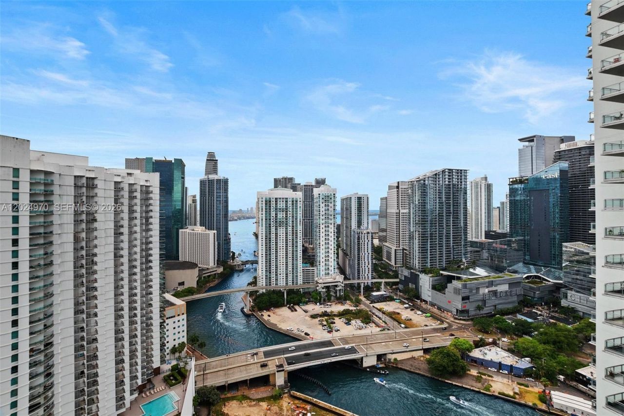 90 SW 3rd St , Unit 3810, Miami, FL 33130 Photo