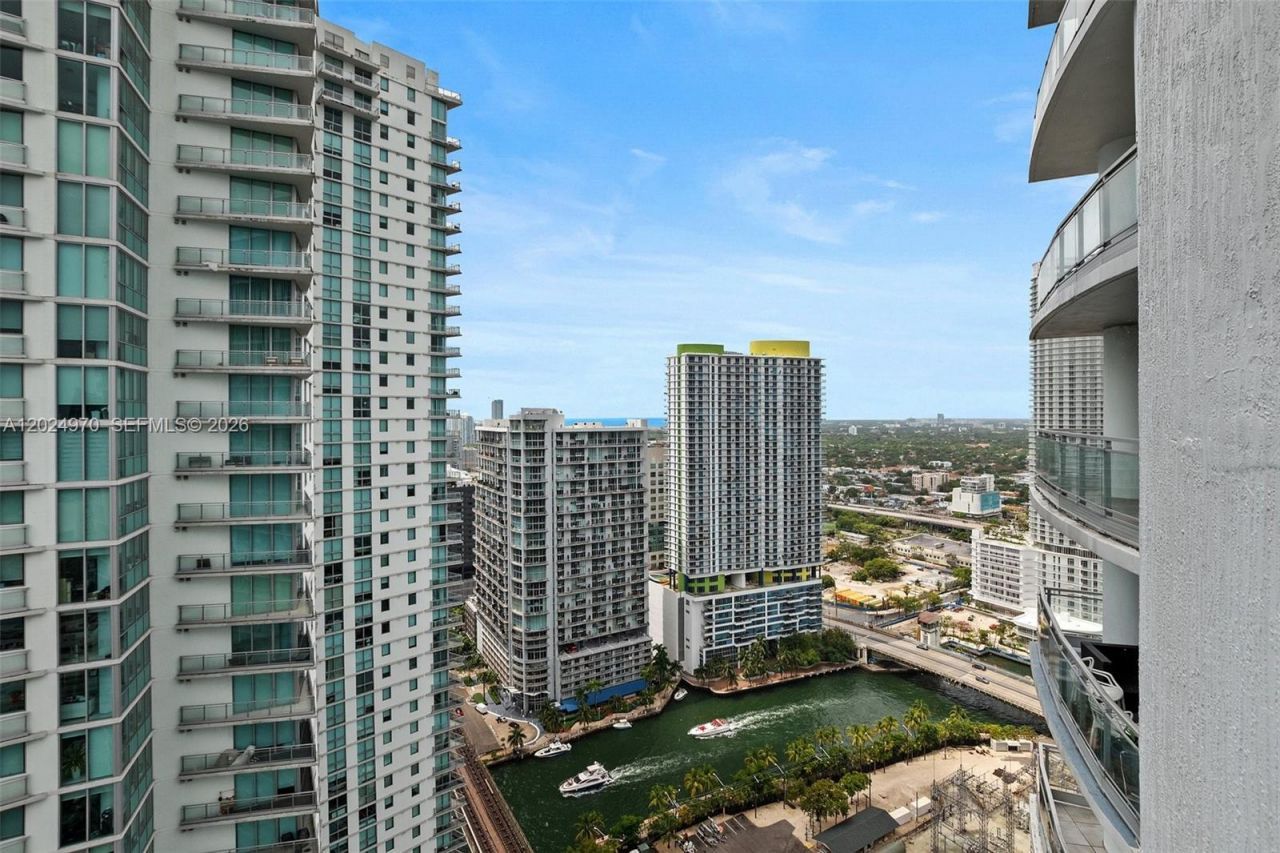 90 SW 3rd St , Unit 3810, Miami, FL 33130 Photo