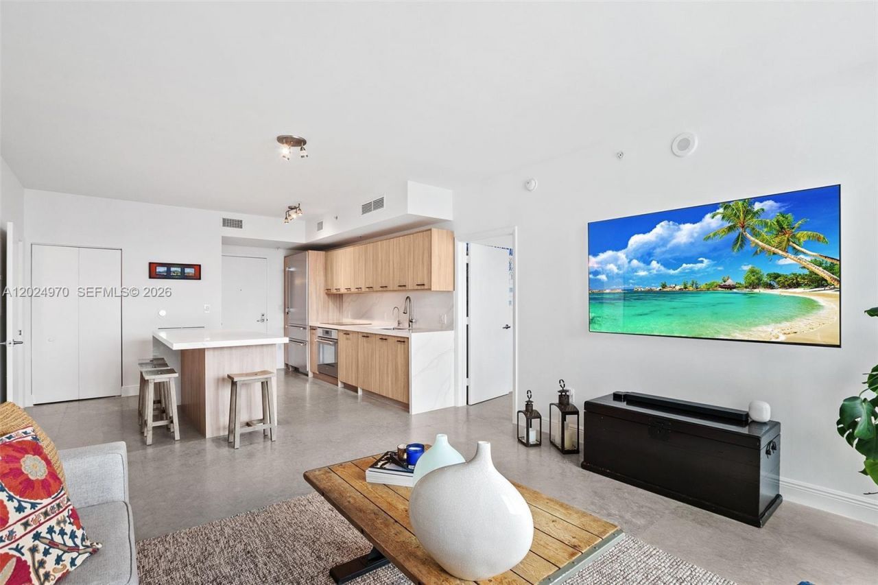 90 SW 3rd St , Unit 3810, Miami, FL 33130 Photo