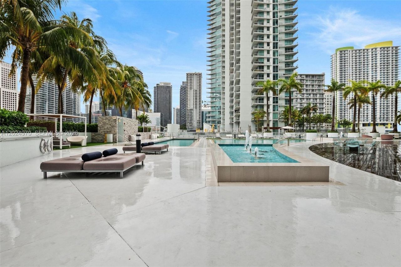 90 SW 3rd St , Unit 3810, Miami, FL 33130 Photo