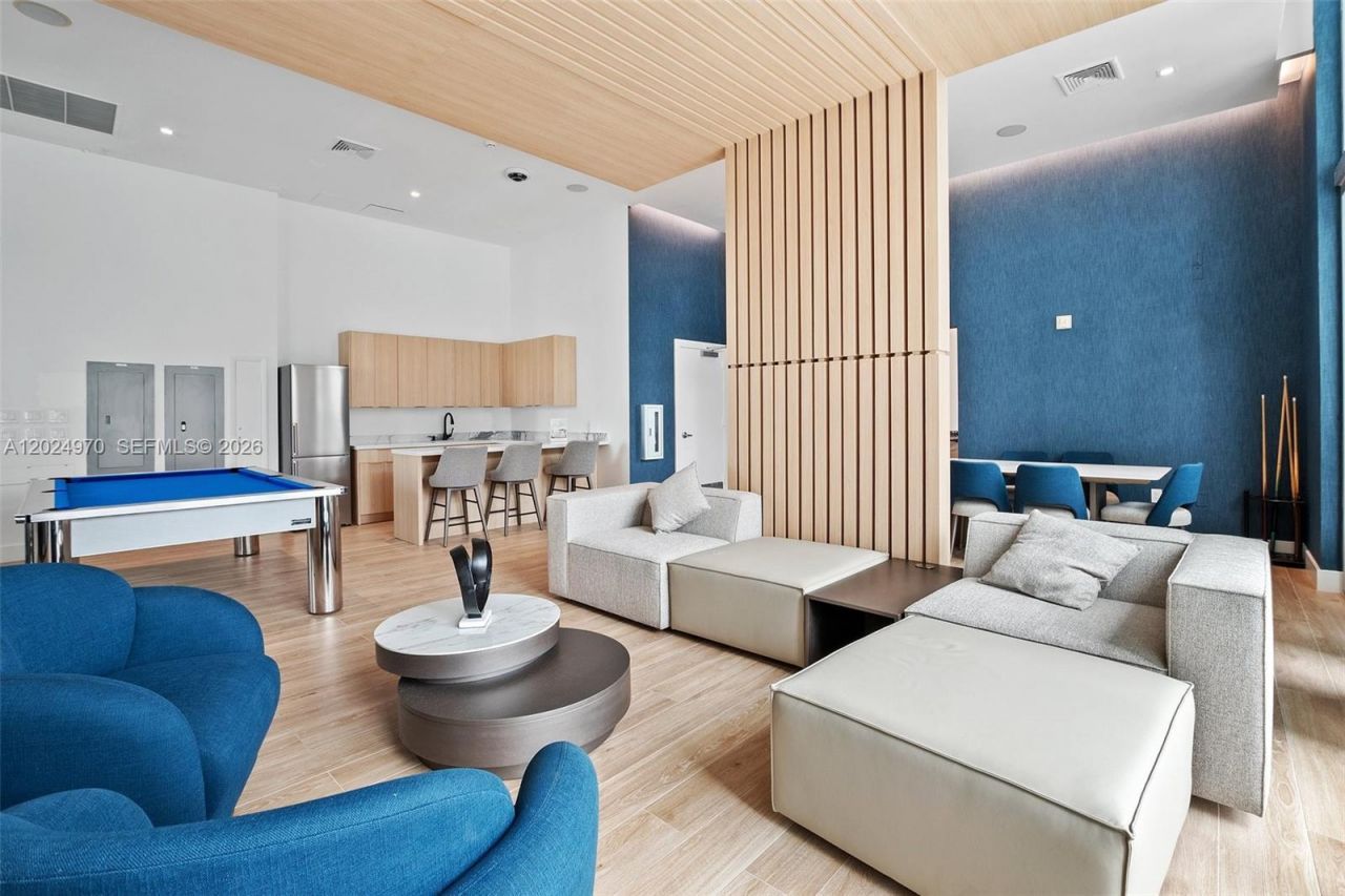 90 SW 3rd St , Unit 3810, Miami, FL 33130 Photo
