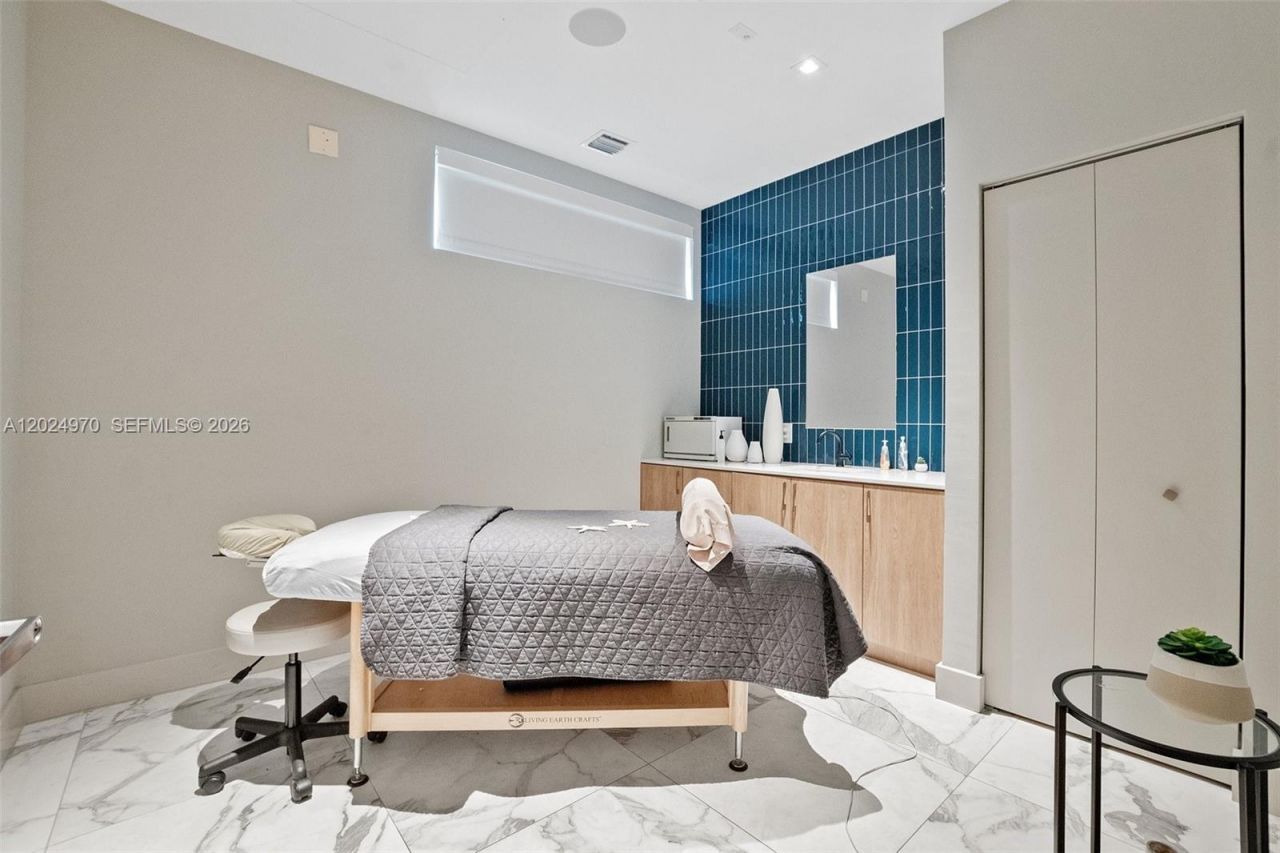 90 SW 3rd St , Unit 3810, Miami, FL 33130 Photo