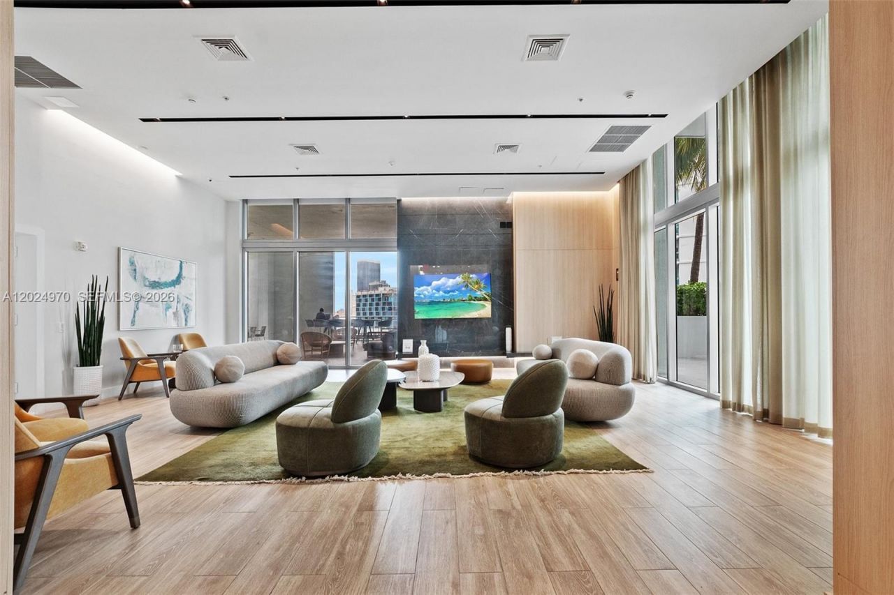 90 SW 3rd St , Unit 3810, Miami, FL 33130 Photo