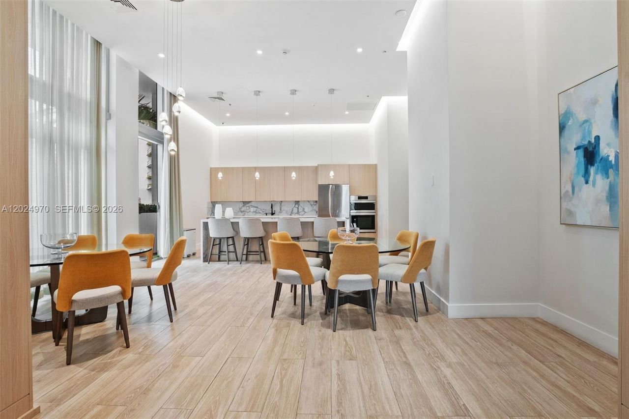 90 SW 3rd St , Unit 3810, Miami, FL 33130 Photo