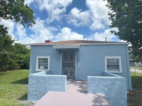 2461 NW 61st St , Unit 2461, Miami, FL 33142