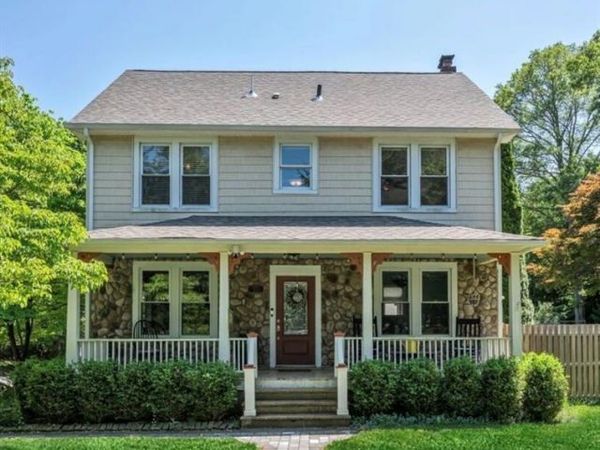 50 E Grand Avenue, MONTVALE, NJ 07645