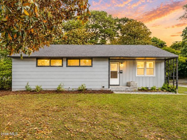 530 Oak Lane , Jacksonville, NC 28540