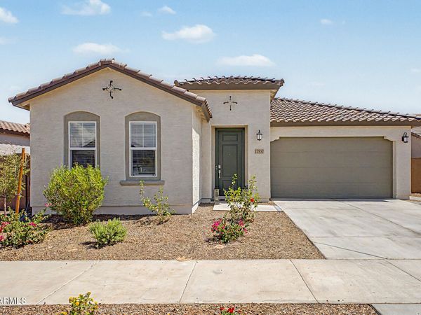 17537 W SUPERIOR Avenue, Goodyear, AZ 85338