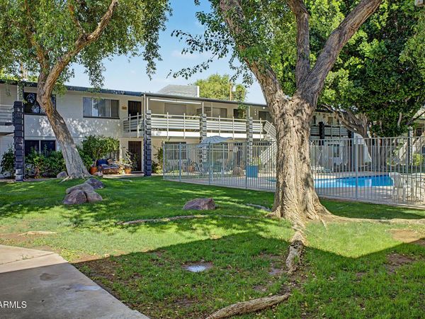 749 E MONTEBELLO Avenue, Unit 128, Phoenix, AZ 85014
