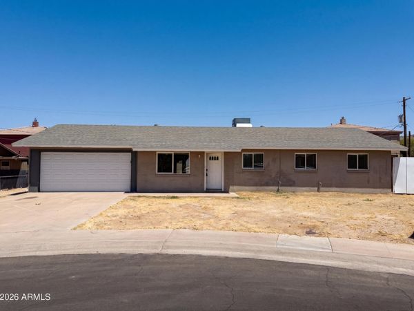 8631 S 6TH Street, Phoenix, AZ 85042