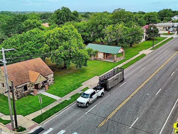 400 S Broad Street, Saint Jo, TX 76265