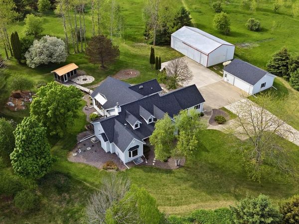 N1216 COUNTY ROAD KW, Cedar Grove, WI 53013