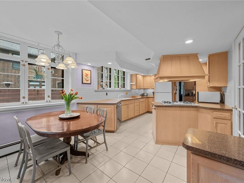 14211 Larchmere Boulevard, Shaker Heights, OH 44120 Photo 17