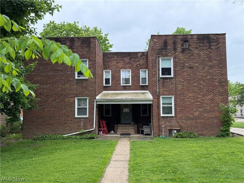 2011 W Market Street, Akron, OH 44313 Photo 3
