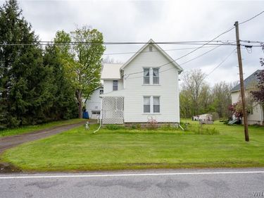6748 Cedar Street, Akron, NY 14001