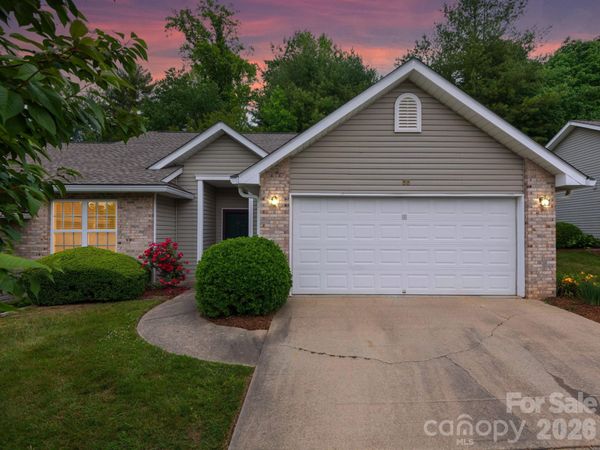 88 Wiltshire Circle , Fletcher, NC 28732