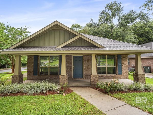 501 Charing Cross Street, Fairhope, AL 36532