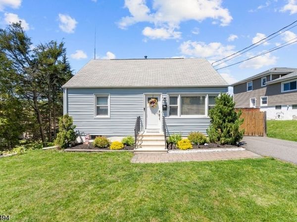 19 Boonton St, Dover, NJ 07801