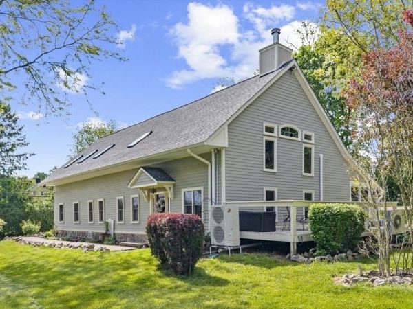 307 County Road 579, Bethlehem, NJ 08802