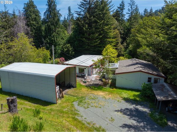 33382 CEDAR VALLEY RD, Gold Beach, OR 97444