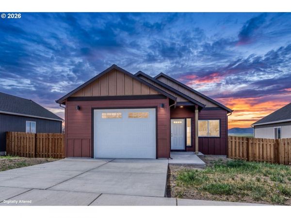 510 SW 6th ST, Metolius, OR 97741