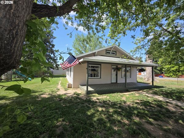 395 CENTER ST, North Powder, OR 97867