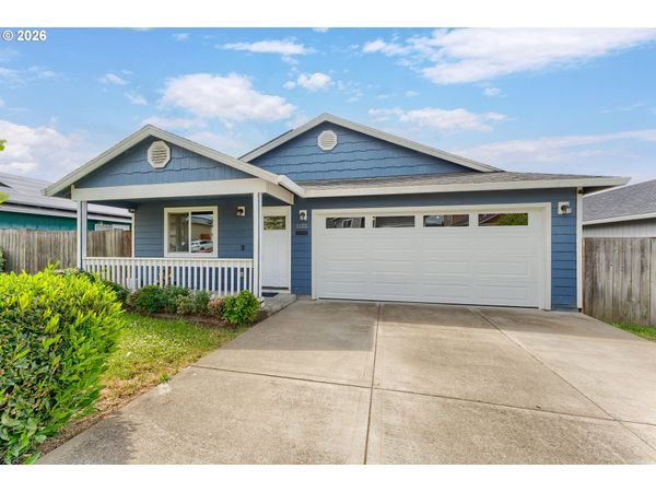 1115 E 11TH ST, Lafayette, OR 97127